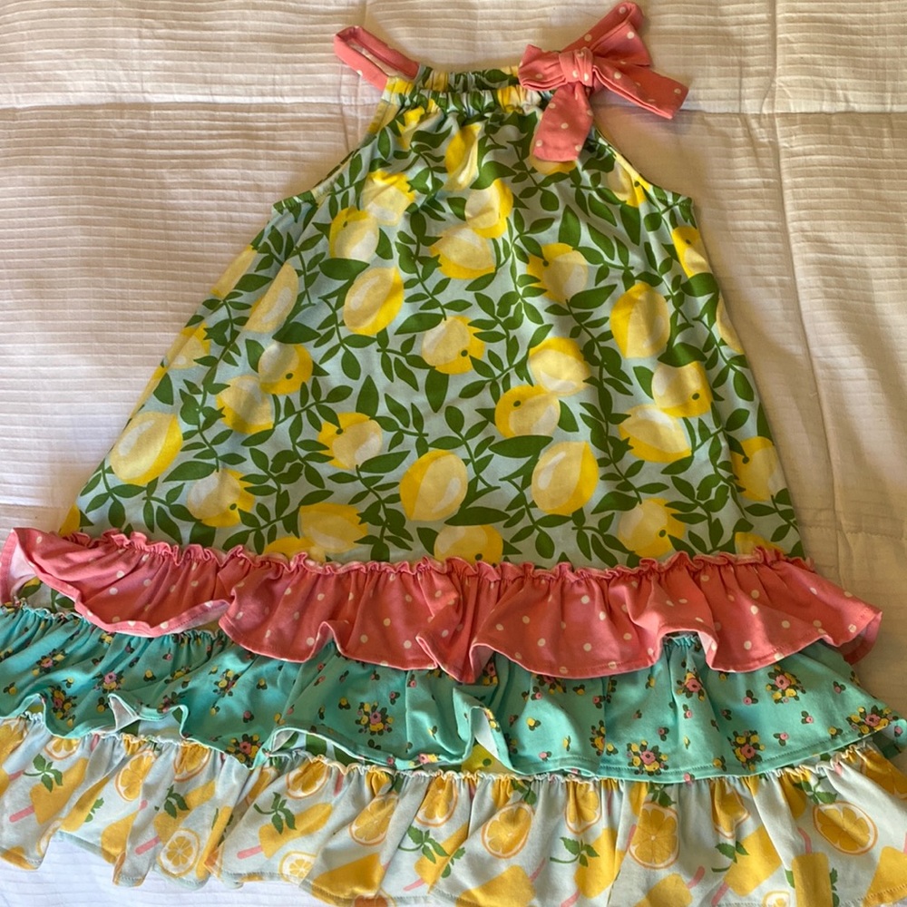 Matilda Jane girls dress. Size 6. Like new condition.